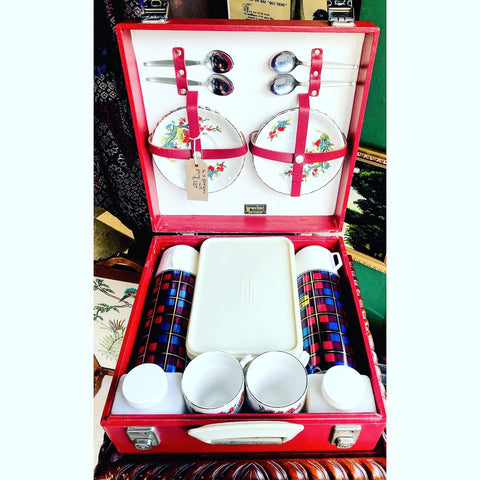Vintage Brixton picnic set for 4 in red case